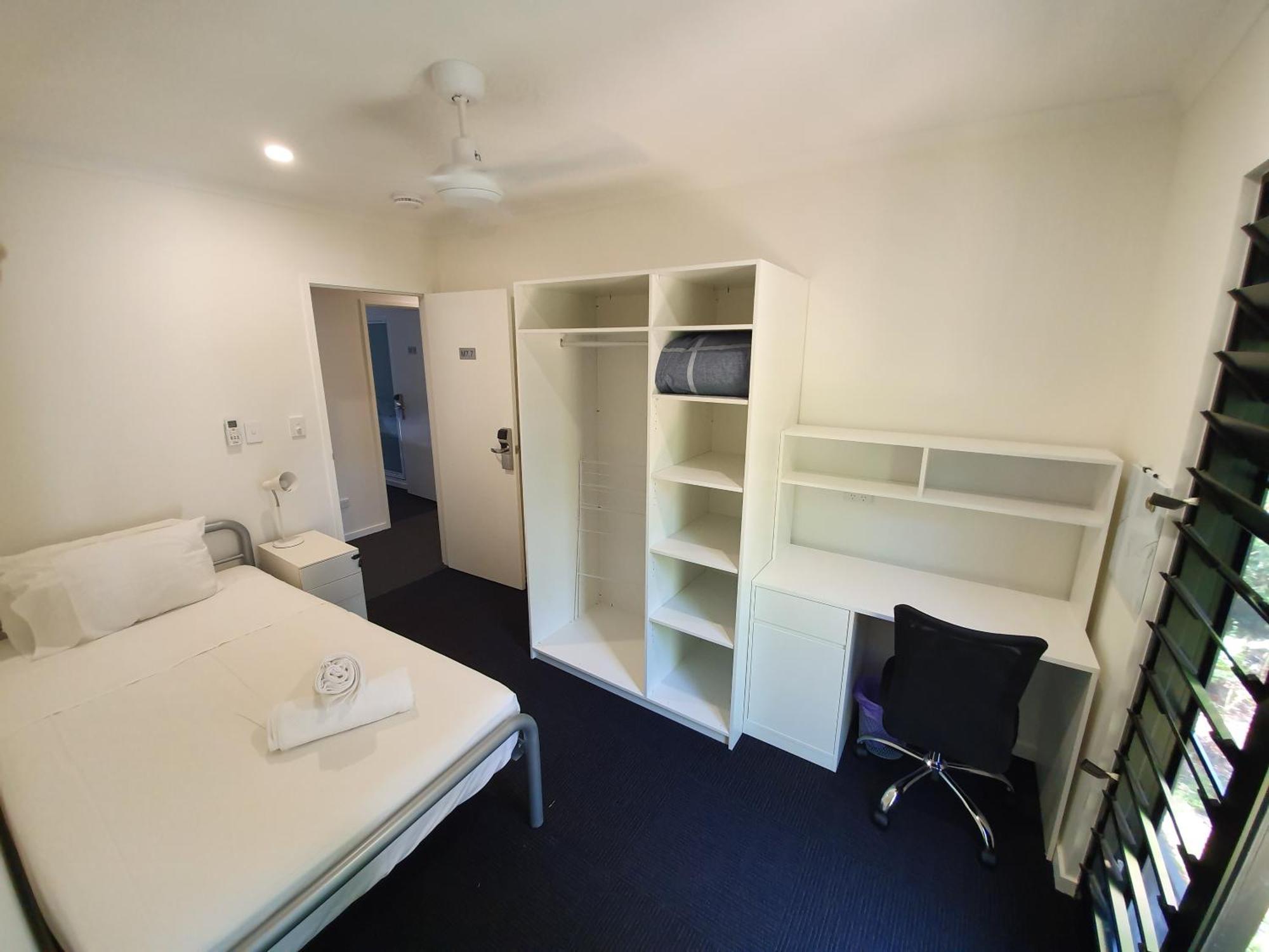 Mihaven Shared Living - Pembroke St Hostel Cairns Exterior foto