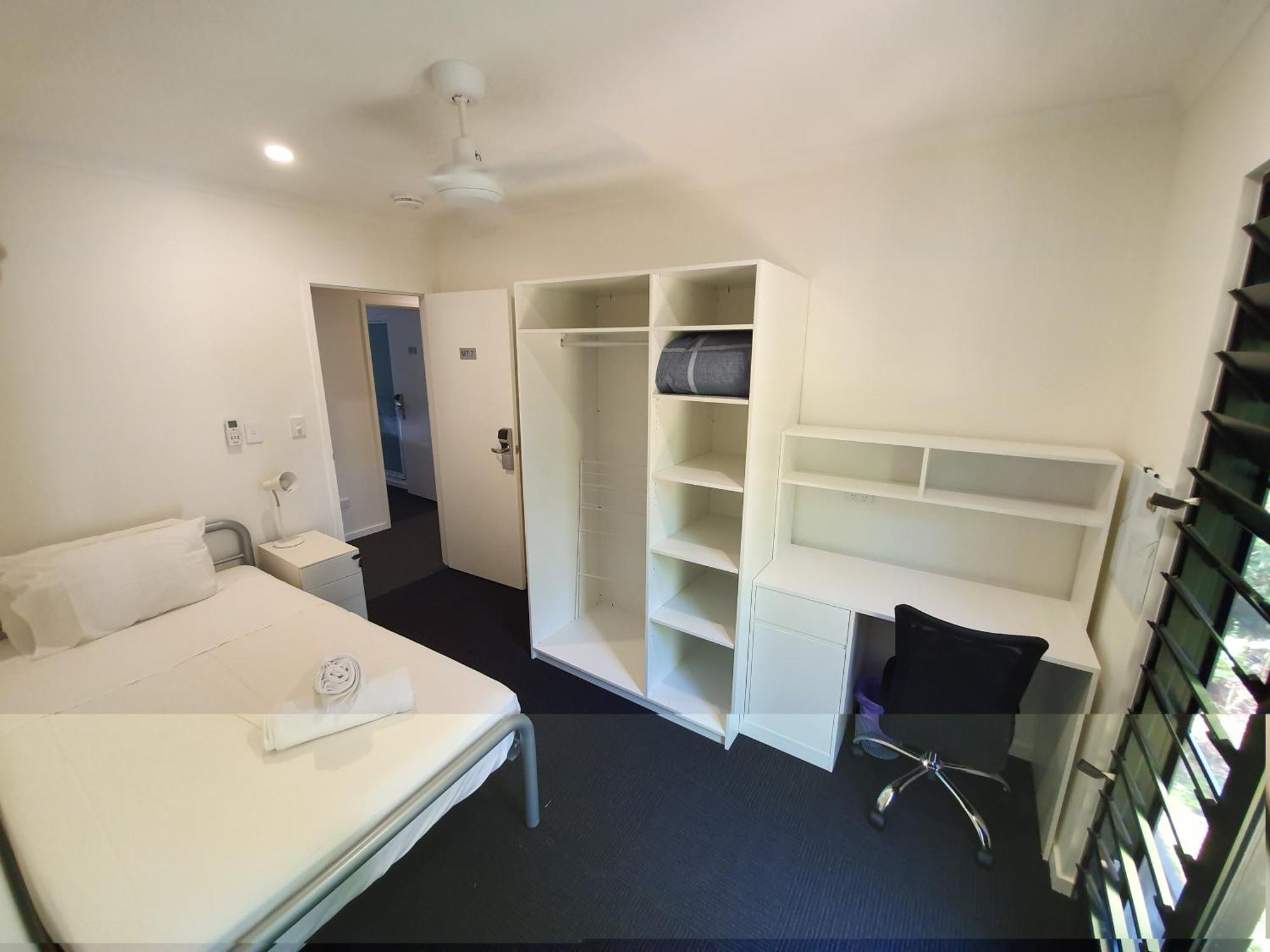 Mihaven Shared Living - Pembroke St Hostel Cairns Exterior foto