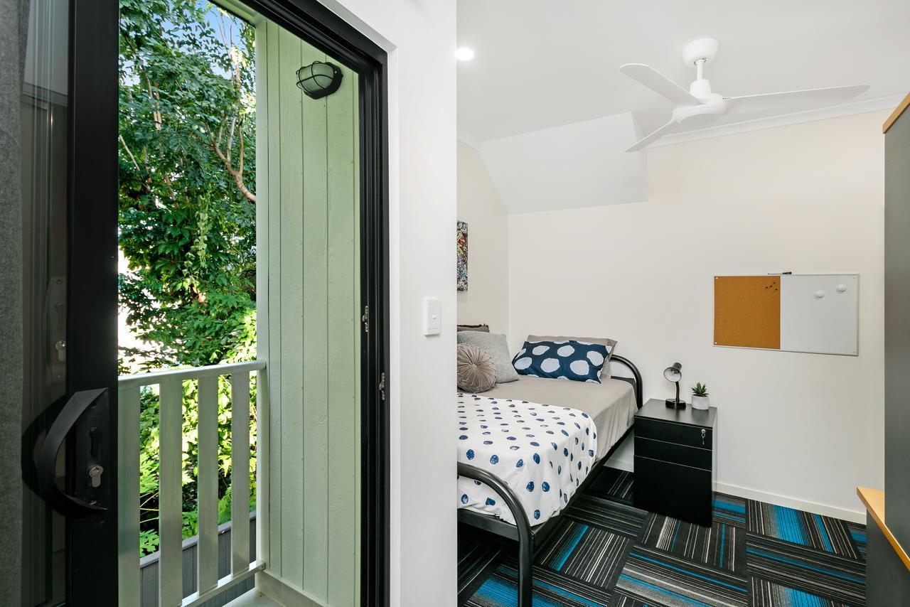 Mihaven Shared Living - Pembroke St Hostel Cairns Exterior foto